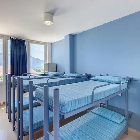 Hostel Montsec-mur *