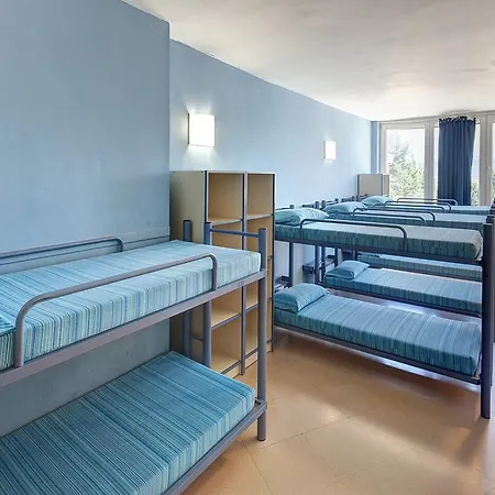 Hostel Montsec-mur *