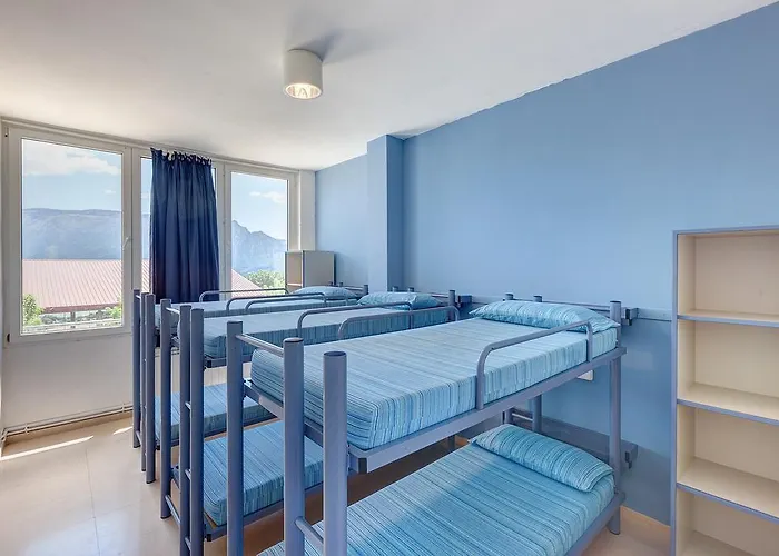 Hostel Montsec-mur *