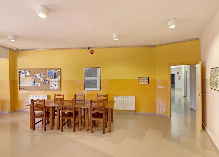 Hostel Montsec-mur *